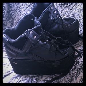 YRU platform sneakers